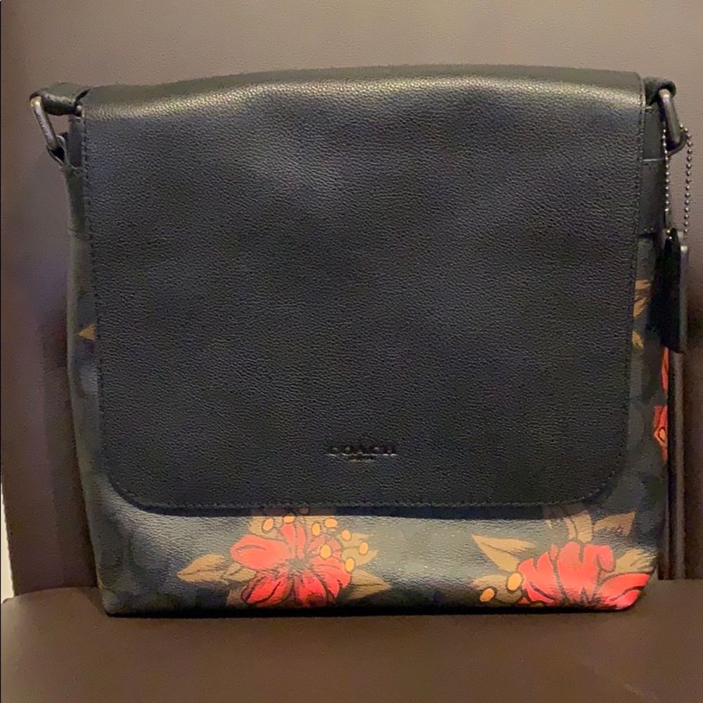 Coach Floral Flap Xbody Bag with magnetic closure